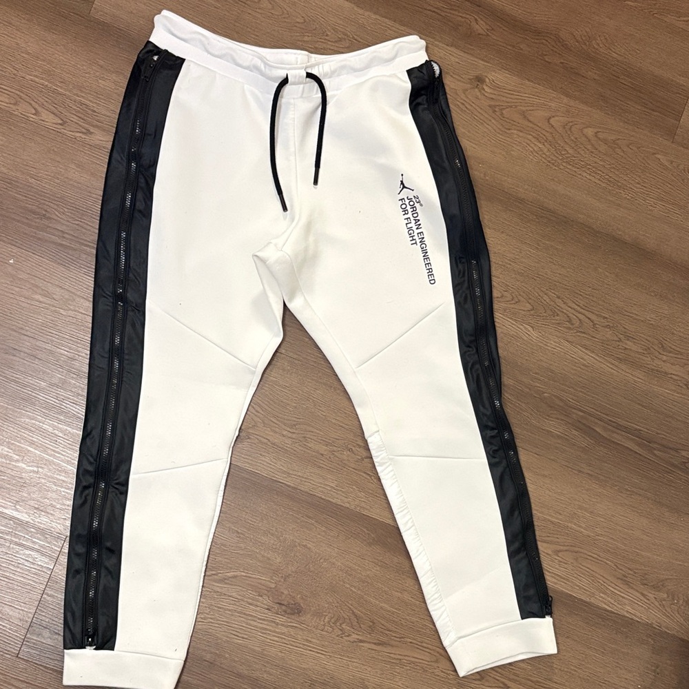 Jordan 23 Engineered White and Black Joggers (Adjustable)